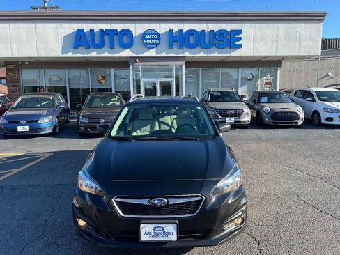 Used 2018 Subaru Impreza 2.0i Premium w/ Eyesight & BSD & Rcta AWD/4WD image 2