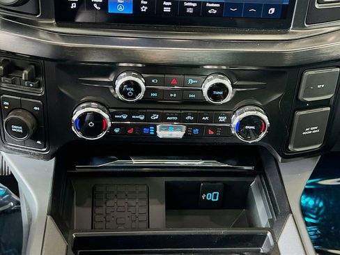 New 2026 Ford F350 4x4 Crew Cab DRW Super Duty image 9