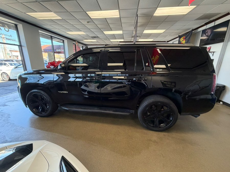 Used 2019 GMC Yukon SLT w/ Graphite Performance Edition AWD/4WD image 11