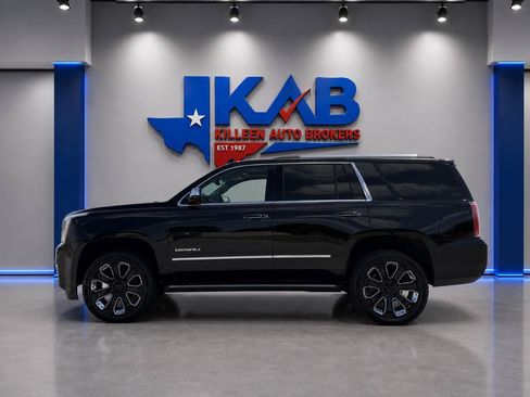 Used 2019 GMC Yukon Denali w/ Denali Ultimate Package AWD/4WD image 6