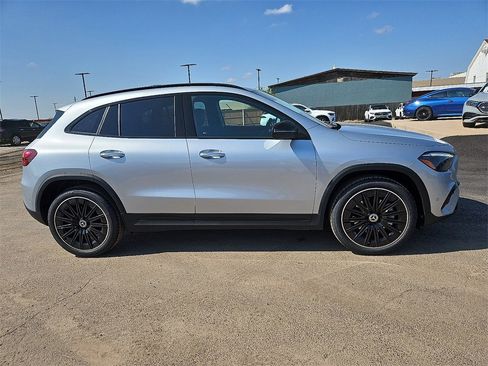 New 2026 Mercedes-Benz GLA 250 image 9