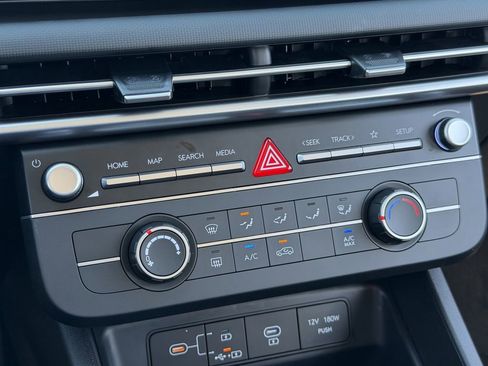 New 2026 Hyundai Tucson SE image 21