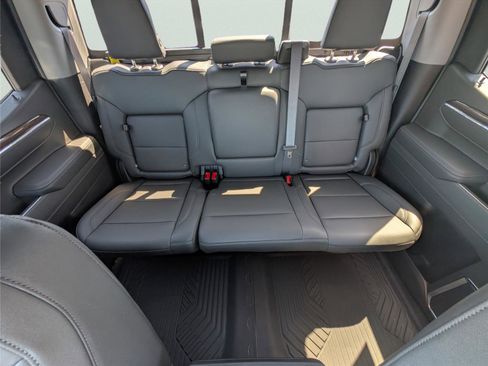 New 2026 Chevrolet Silverado 1500 LT Trail Boss w/ LT Trail Boss Premium Package AWD/4WD image 23