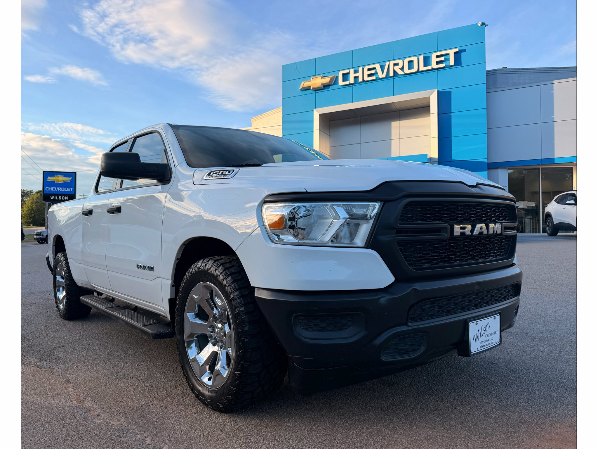 Used 2019 RAM 1500 Tradesman RWD image 1