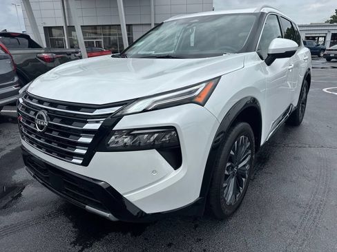 Used 2026 Nissan Rogue Platinum AWD/4WD image 9