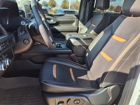 Used 2022 GMC Yukon AT4 image 22
