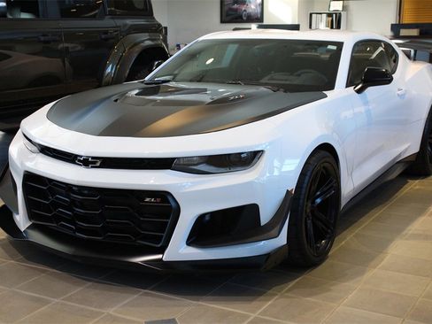 Used 2023 Chevrolet Camaro ZL1 image 1
