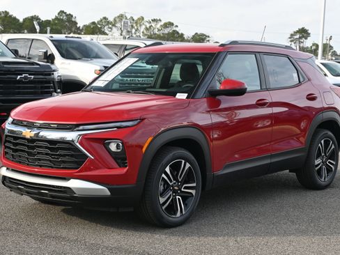 New 2026 Chevrolet TrailBlazer LT w/ Convenience Package FWD image 5