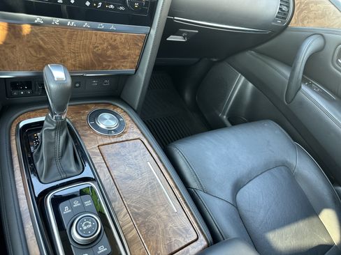 Used 2022 Nissan Armada SL RWD image 17