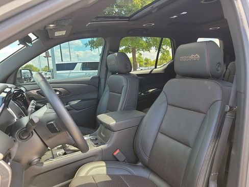 Used 2023 Chevrolet Traverse High Country w/ LPO, 'HIT The Road' Package FWD image 12