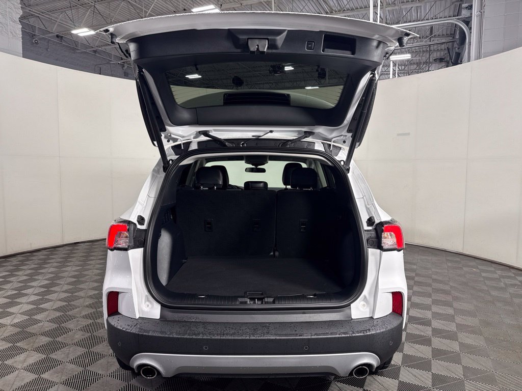 Certified 2022 Ford Escape SEL AWD/4WD image 9