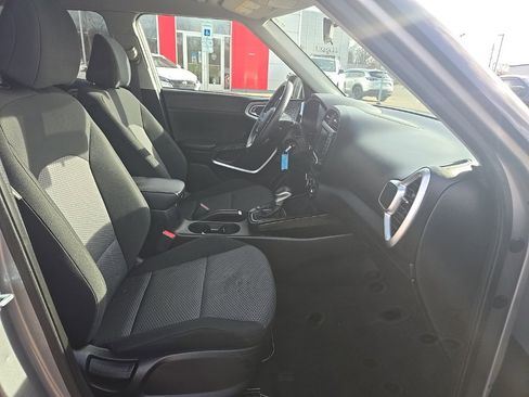 Used 2023 Kia Soul LX w/ LX Technology Package image 20