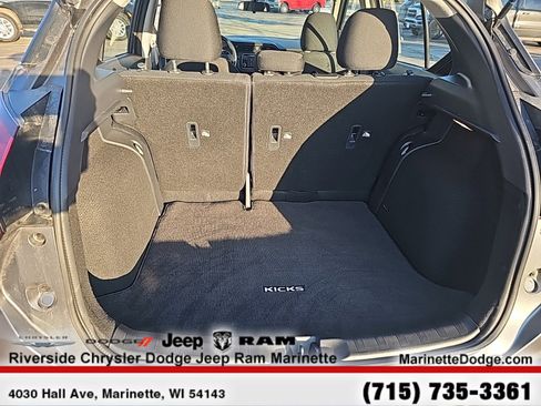 Used 2024 Nissan Kicks S image 9