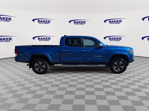 Used 2016 Toyota Tacoma Limited image 4