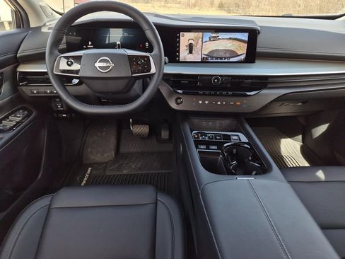 Used 2025 Nissan Murano SL image 17