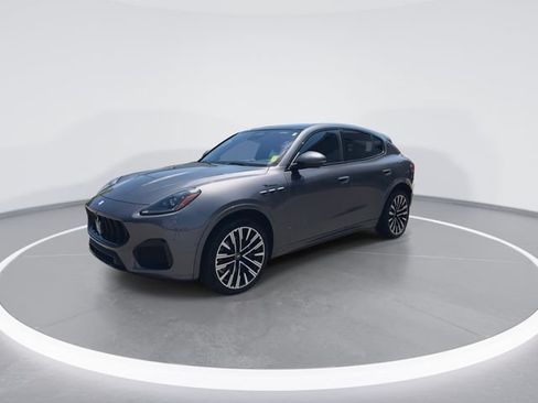 Used 2023 Maserati Grecale Modena AWD/4WD image 4