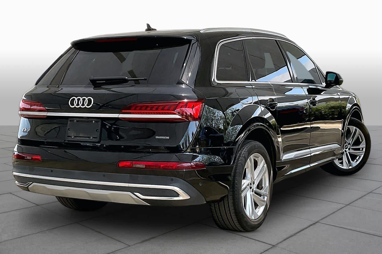 Used 2023 Audi Q7 2.0T Premium w/ Convenience Package AWD/4WD image 13