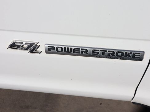 Used 2020 Ford F350 XL w/ Power Equipment Group image 19