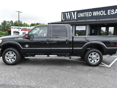 Used 2015 Ford F250 Lariat w/ Chrome Package AWD/4WD image 10