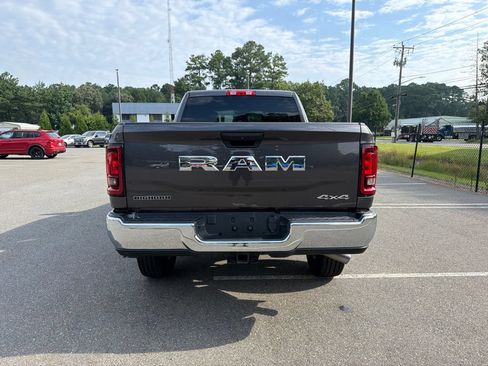 Used 2026 RAM 2500 Big Horn AWD/4WD image 6