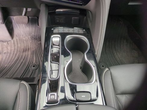 Used 2023 Buick Envision Avenir AWD/4WD image 13