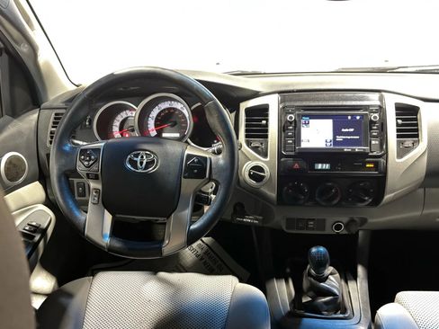 Used 2014 Toyota Tacoma 4x4 Double Cab w/ TRD Off-Road Package image 14