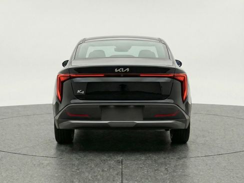 Used 2025 Kia K4 LXS image 7