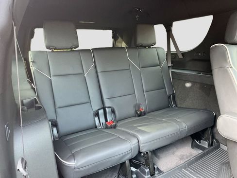 New 2026 Cadillac Escalade ESV Luxury w/ LPO, Radiant Package image 29