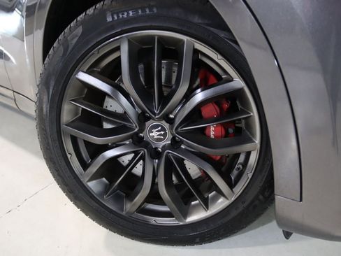 Used 2022 Maserati Levante Modena AWD/4WD image 25