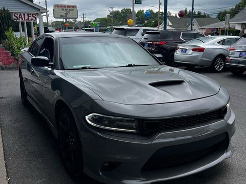 Used 2019 Dodge Charger R/T w/ Blacktop Package RWD image 4