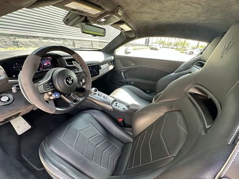 Used 2023 Maserati MC20 Coupe RWD image 4