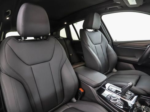 Used 2021 BMW X3 xDrive30i w/ Convenience Package image 32