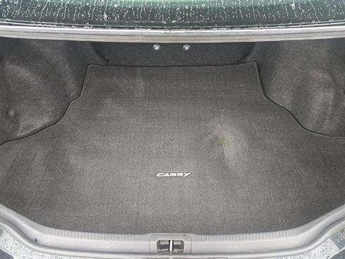 Used 2015 Toyota Camry LE image 6