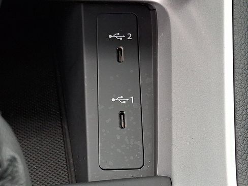 Used 2025 Audi Q3 2.0T Premium image 26