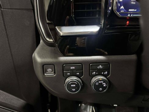 Used 2023 Chevrolet Silverado 1500 LT AWD/4WD image 51