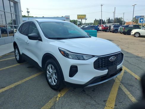 Used 2023 Ford Escape Active AWD/4WD image 8