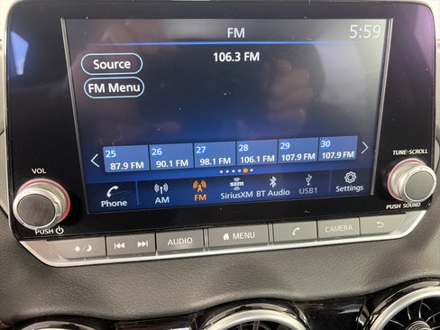 Certified 2024 Nissan Sentra SR FWD image 20