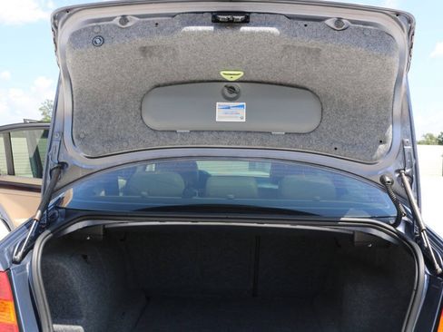 Used 2004 BMW 325xi Sedan AWD/4WD image 98