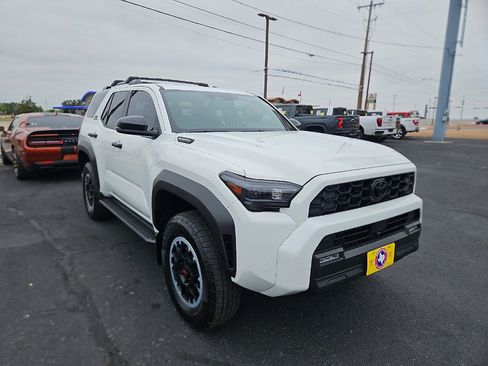 Certified 2025 Toyota 4Runner 4WD image 7