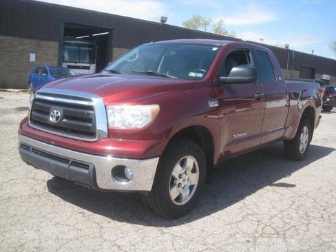 Used 2010 Toyota Tundra 4x4 Double Cab image 1