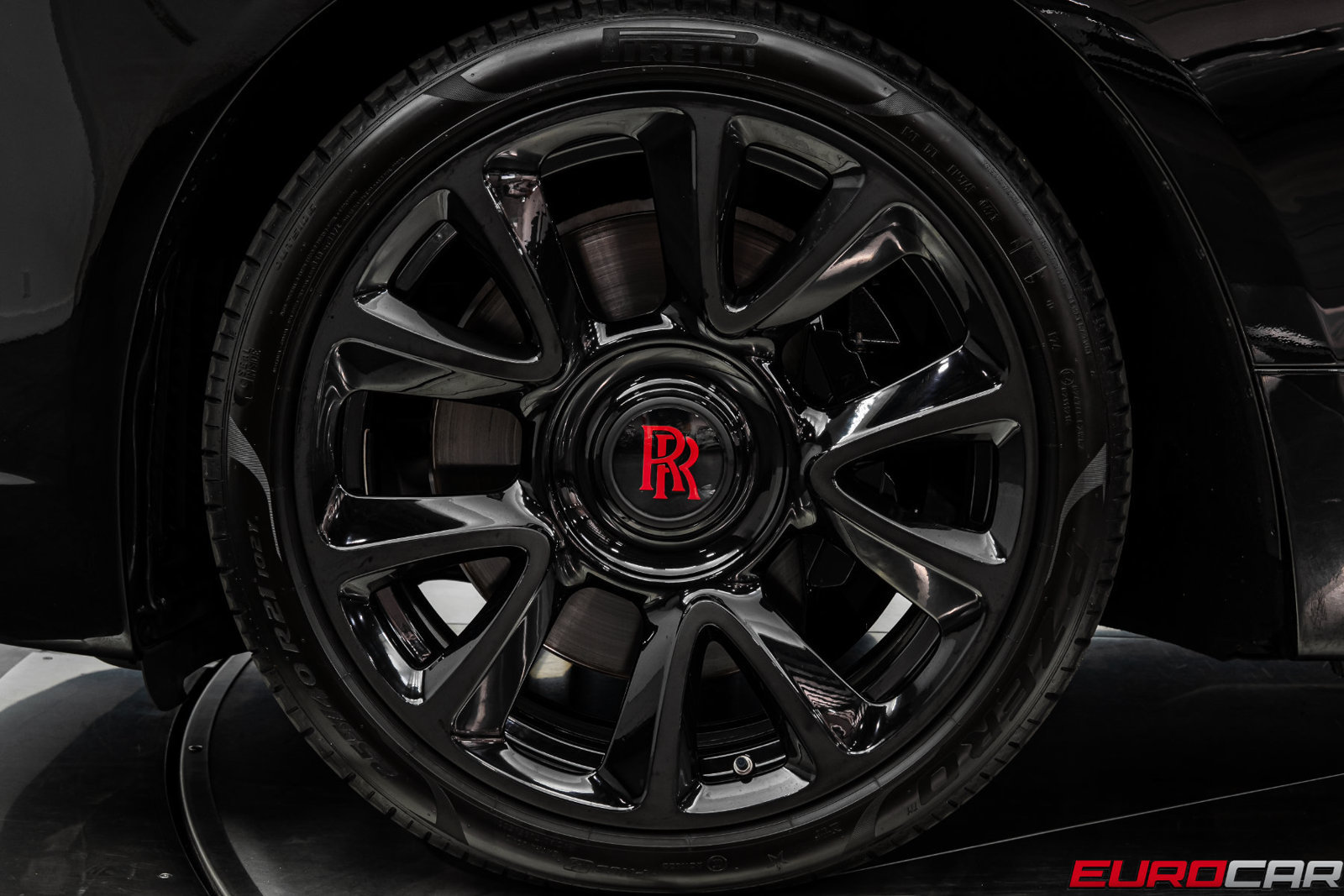 Used 2019 Rolls-Royce Wraith RWD image 21