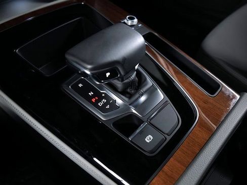 Certified 2022 Audi Q5 2.0T Premium Plus w/ Premium Plus Package image 22