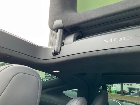 Used 2023 Tesla Model X AWD/4WD image 61