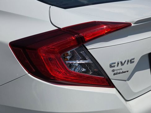 Used 2017 Honda Civic Touring image 33