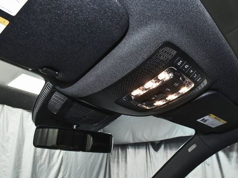 Used 2025 Mercedes-Benz GLS 450 4MATIC image 45