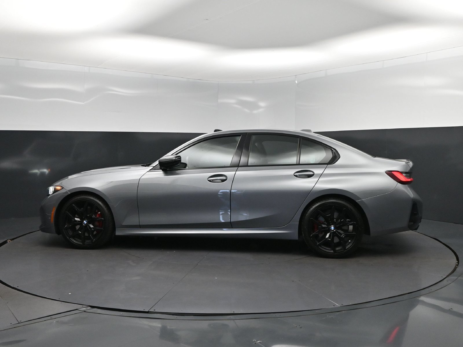 Certified 2026 BMW 330i Sedan w/ M Sport Package RWD image 4