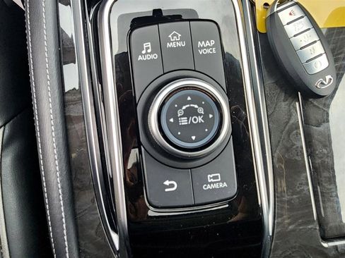 Used 2024 INFINITI QX80 Luxe image 21