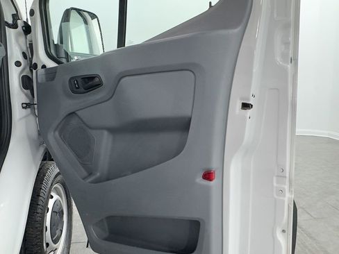 Used 2017 Ford Transit 150 XL image 11