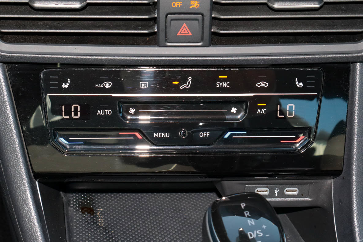 Used 2025 Volkswagen Jetta Sport FWD image 11