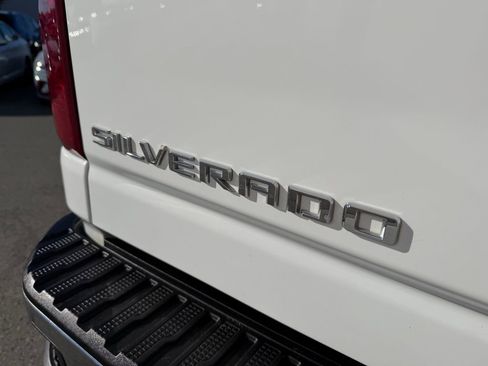 Used 2024 Chevrolet Silverado 2500 LT image 11